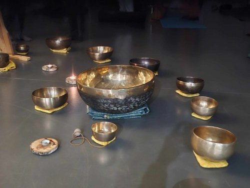 Relaksacja w dźwięku mis i gongów - warsztaty dla młodzieży (16+) i dorosłych